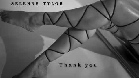 Snapshot of selene_tylor_ chatting on 07-23-26, 07:56 Selene online show from 07-23-26, 07:56