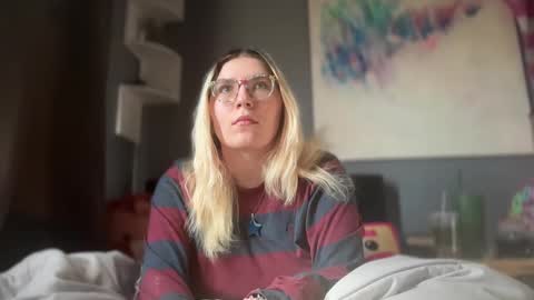 Snapshot of selenebaby chatting on 02-22-25, 01:46 Selene online show from 02-22-25, 01:46