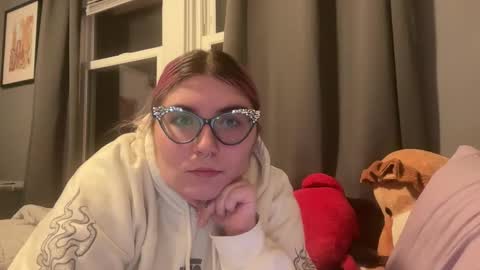 Snapshot of selenebaby chatting on 02-10-26, 10:30 Selene online show from 02-10-26, 10:30