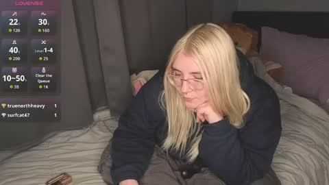 Selene online show from 05-01-26, 11:09