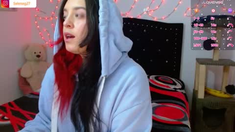 Selene G  online show from 11-29-25, 08:17