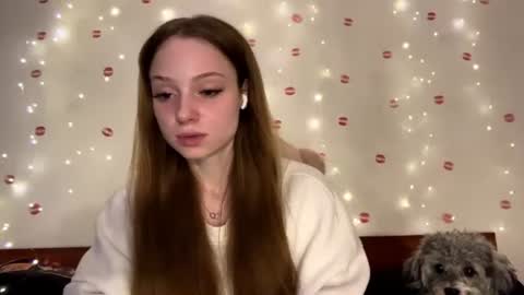 Kylie online show from 06-12-26, 12:15
