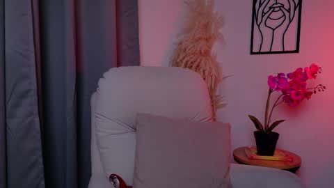 Snapshot of selenenova chatting on 04-07-26, 07:58 Selene Nova online show from 04-07-26, 07:58
