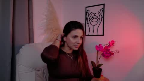 Snapshot of selenenova chatting on 04-16-26, 10:12 Selene Nova online show from 04-16-26, 10:12