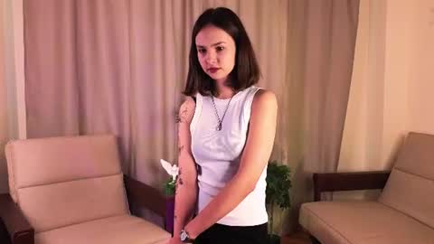 Snapshot of seleneriddle chatting on 07-30-26, 06:23 May online show from 07-30-26, 06:23