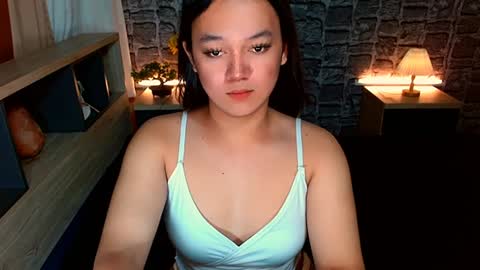 Snapshot of selenesantiago chatting on 12-17-24, 02:11 joan online show from 12-17-24, 02:11