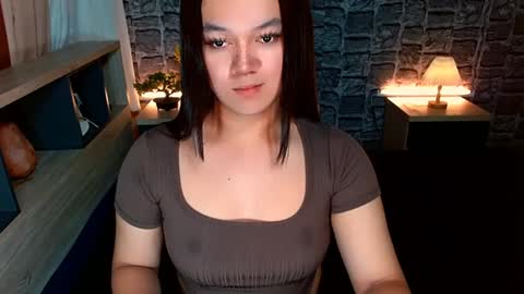 Snapshot of selenesantiago chatting on 12-17-24, 11:16 joan online show from 12-17-24, 11:16