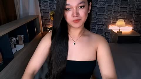 Snapshot of selenesantiago chatting on 01-27-25, 01:05 joan online show from 01-27-25, 01:05