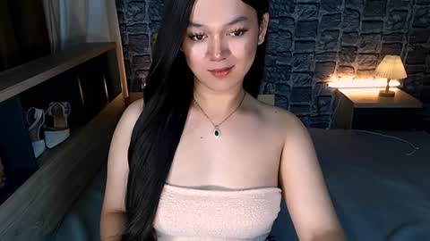 Snapshot of selenesantiago chatting on 01-29-25, 06:12 joan online show from 01-29-25, 06:12