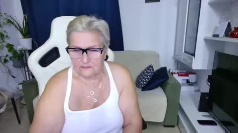 Selenna online show from 04-22-26, 05:36