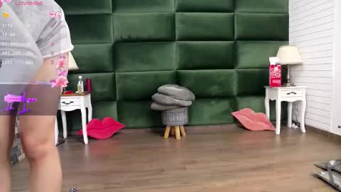 Selen online show from 09-12-25, 04:34