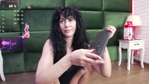 Selen online show from 09-28-25, 04:07