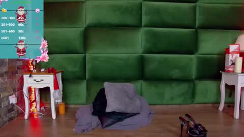 Selen online show from 12-17-25, 08:26