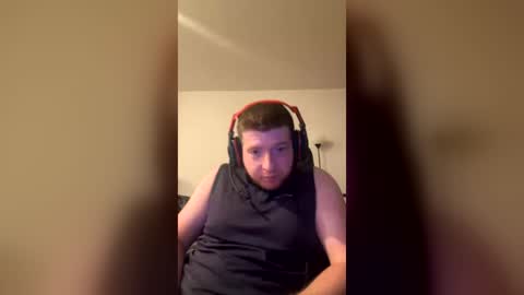 Snapshot of selfmademax579471 chatting on 07-14-26, 03:11 selfmademax579471 online show from 07-14-26, 03:11