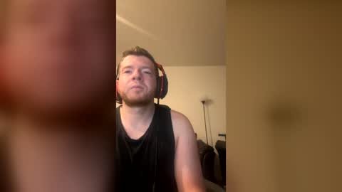 Snapshot of selfmademax579471 chatting on 07-16-26, 05:24 selfmademax579471 online show from 07-16-26, 05:24