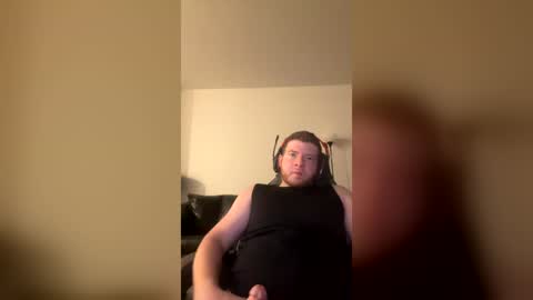 Snapshot of selfmademax579471 chatting on 07-18-26, 06:06 selfmademax579471 online show from 07-18-26, 06:06