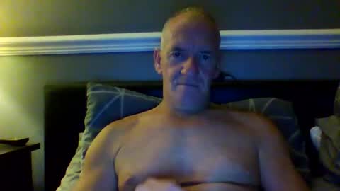 selfsucker28772 online show from 09-29-25, 08:57