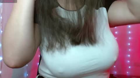 Snapshot of selikayle chatting on 04-30-26, 01:23 Selen online show from 04-30-26, 01:23
