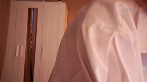 Snapshot of selina__moon chatting on 05-28-26, 02:20 Selina online show from 05-28-26, 02:20