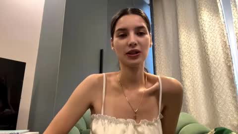 Sofia online show from 10-26-25, 08:09