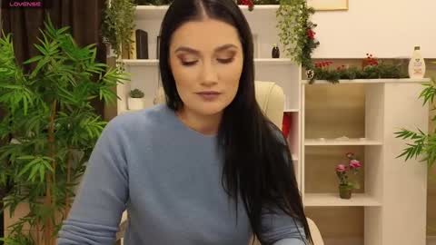 Snapshot of selinesole_ chatting on 12-18-24, 05:21 Seline online show from 12-18-24, 05:21