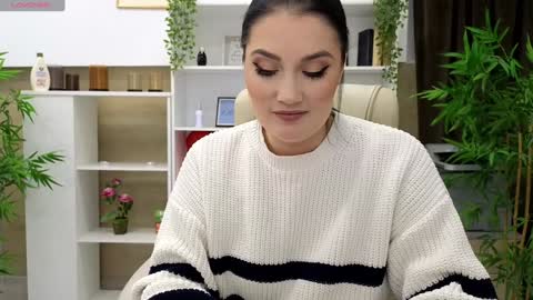 Snapshot of selinesole_ chatting on 01-10-25, 04:51 Seline online show from 01-10-25, 04:51