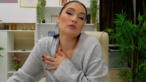 Snapshot of selinesole_ chatting on 01-13-25, 04:51 Seline online show from 01-13-25, 04:51