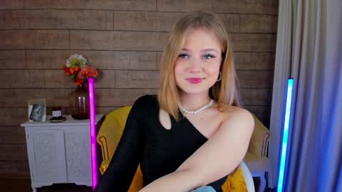 SelinSwarovski online show from 02-03-25, 08:24