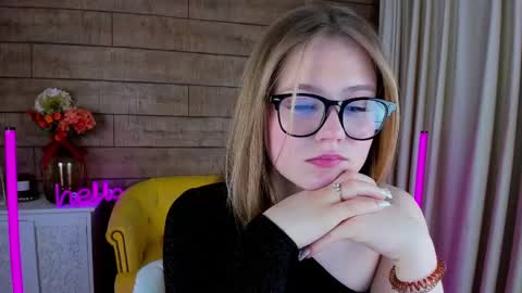 SelinSwarovski online show from 02-17-25, 10:58