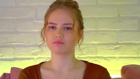 SelinSwarovski online show from 02-22-26, 05:00