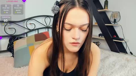 Julia online show from 05-24-26, 07:02