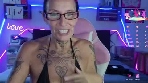 Selvaggia Del Caribe online show from 06-12-26, 05:45
