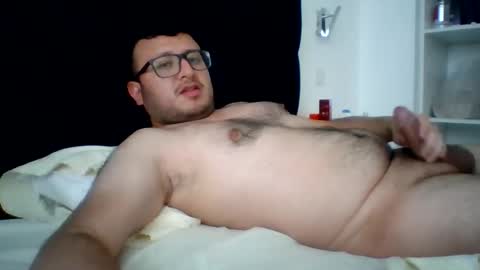 sementalpajero online show from 01-04-25, 12:38