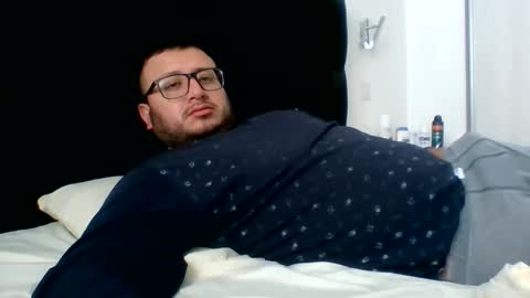 sementalpajero online show from 10-19-25, 03:01