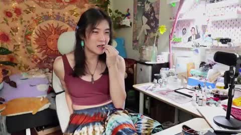 Snapshot of sen_and_sin chatting on 07-10-26, 12:26 Sen online show from 07-10-26, 12:26