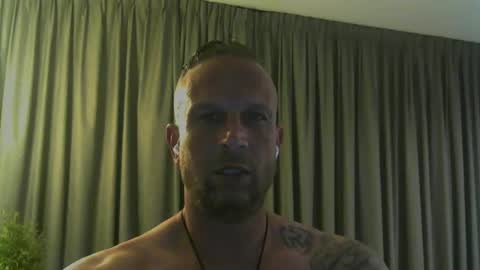 Snapshot of sence08 chatting on 05-10-26, 09:31 sence08 online show from 05-10-26, 09:31