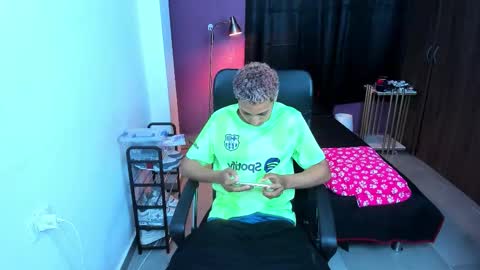 Snapshot of senior_teacher99 chatting on 01-13-26, 12:05 senior_teacher99 online show from 01-13-26, 12:05