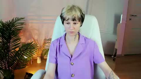 Snapshot of senpai_sins chatting on 07-08-26, 02:10 Shigo online show from 07-08-26, 02:10
