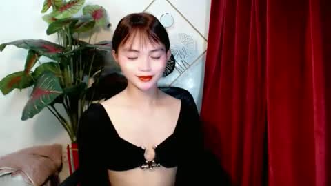 Snapshot of sensational_yeng chatting on 10-12-25, 12:15 sensational_yeng online show from 10-12-25, 12:15