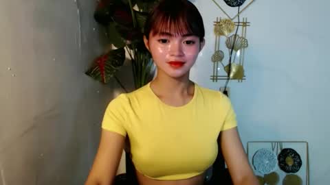 sensational_yeng online show from 04-09-26, 06:02