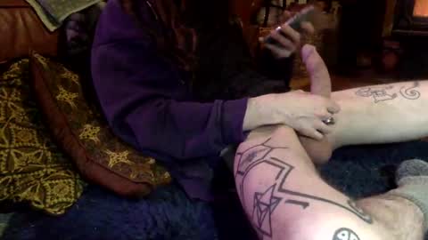 Snapshot of sensisubcei chatting on 02-16-25, 01:03 sensiswitch online show from 02-16-25, 01:03