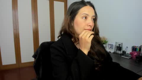 Snapshot of sensual__lady chatting on 02-14-25, 07:23 Samantha - online show from 02-14-25, 07:23