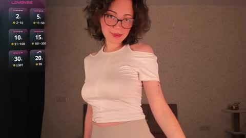 Elza online show from 10-17-25, 10:51