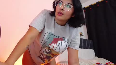 Camille and sophie online show from 12-04-24, 01:47