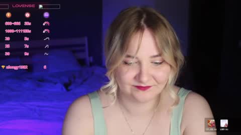 Snapshot of sensual_girrrl chatting on 06-18-26, 11:42 Ilona online show from 06-18-26, 11:42
