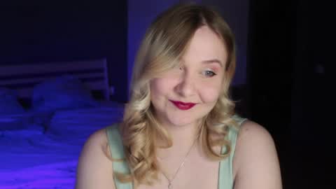 Snapshot of sensual_girrrl chatting on 06-30-26, 12:22 Ilona online show from 06-30-26, 12:22