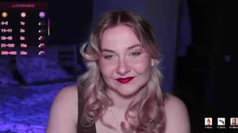 Snapshot of sensual_girrrl chatting on 07-27-26, 11:23 Ilona online show from 07-27-26, 11:23