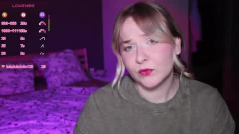 Snapshot of sensual_girrrl chatting on 08-04-26, 11:29 Ilona online show from 08-04-26, 11:29