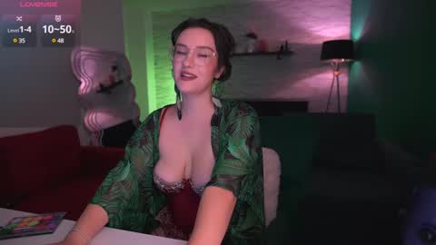 Snapshot of sensual_jassmine chatting on 03-03-25, 06:44 Jasmine online show from 03-03-25, 06:44