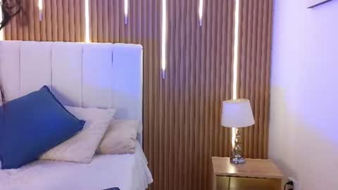 Snapshot of sensual_kim77 chatting on 07-25-26, 01:52 Sensual Kim77 online show from 07-25-26, 01:52
